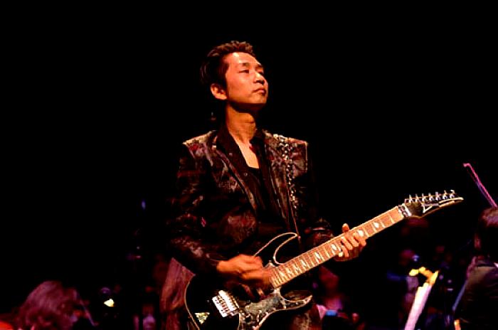 Акира Ямаока