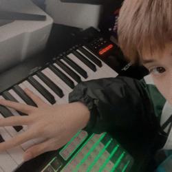 Bản Nhạc Chẳng Có Tiêu Đề - Single. Передняя обложка. Нажмите, чтобы увеличить. Bản Nhạc Chẳng Có Tiêu Đề - Single. Передняя обложка. Нажмите, чтобы увеличить.