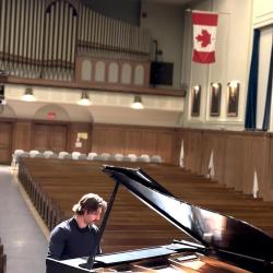 Emotional Solo Soundtrack and Neo Classical Piano. Передняя обложка. Нажмите, чтобы увеличить.