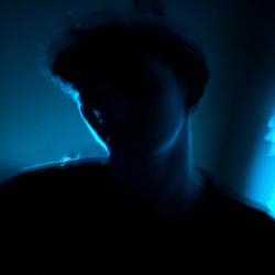 R€tr0L0/€ - Single. Передняя обложка. Нажмите, чтобы увеличить.